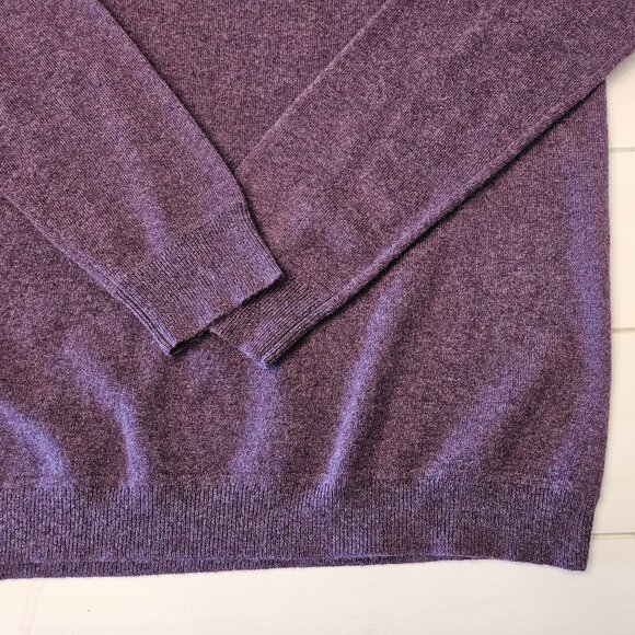 Theory Purple Cashmere Crewneck Sweater - Size Large - Picture 4 of 7
